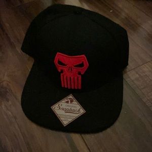 Red Skull snapback cap